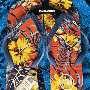 Men's Flip Flops | Tropical Multi Color | size 13/14 | MSRP $24.50 | NWT